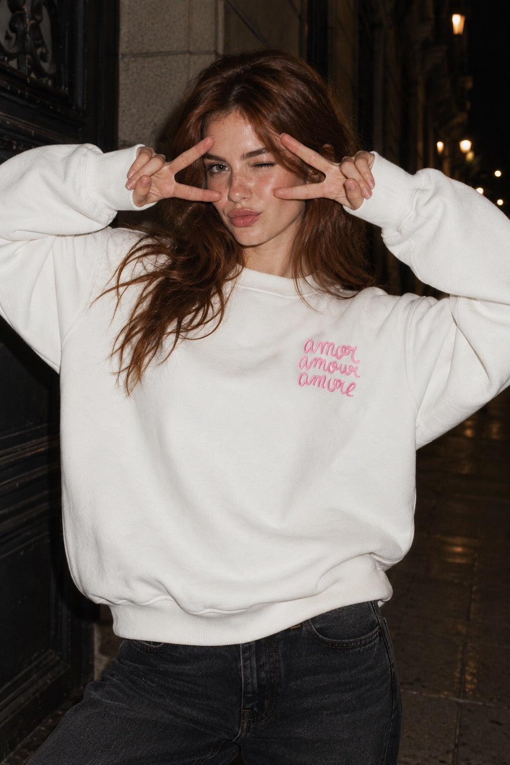 Sudadera Amore con letras en relieve