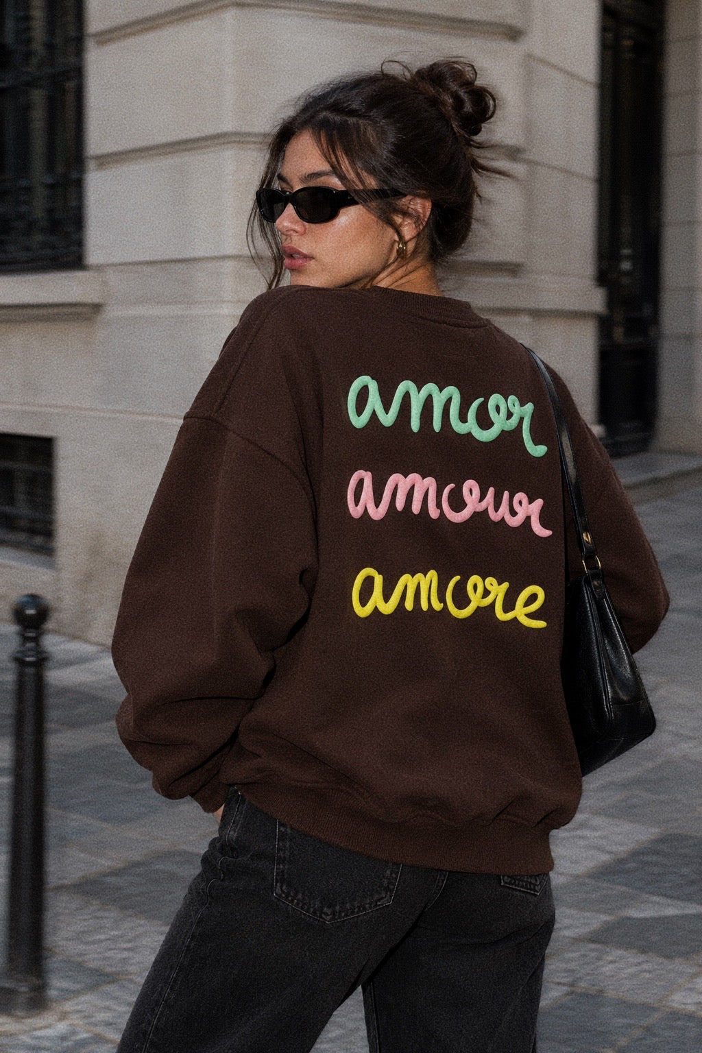 Sudadera Amore con letras en relieve