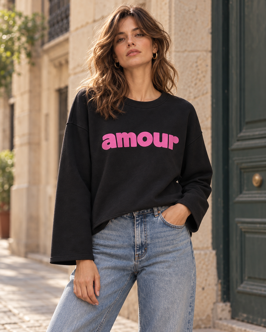 Sudadera Amour Pop Negro — vista con modelo