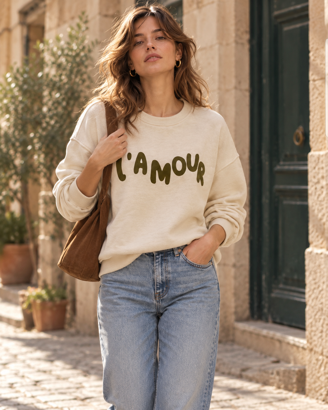 Sudadera L’Amour crudo con modelo